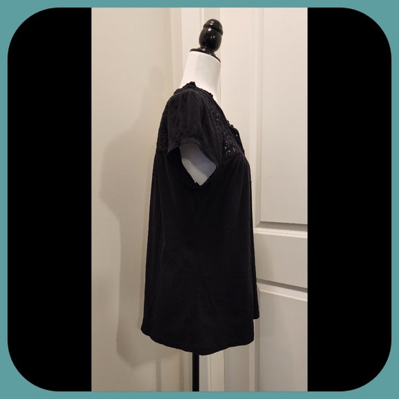 ANN TAYLOR LOFT || Lace Yoke Top (SIZE L) - Picture 3 of 6